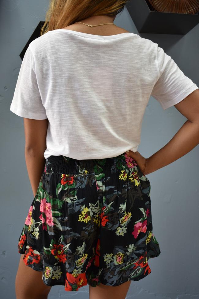 Aya Floral Short - Valia Honolulu